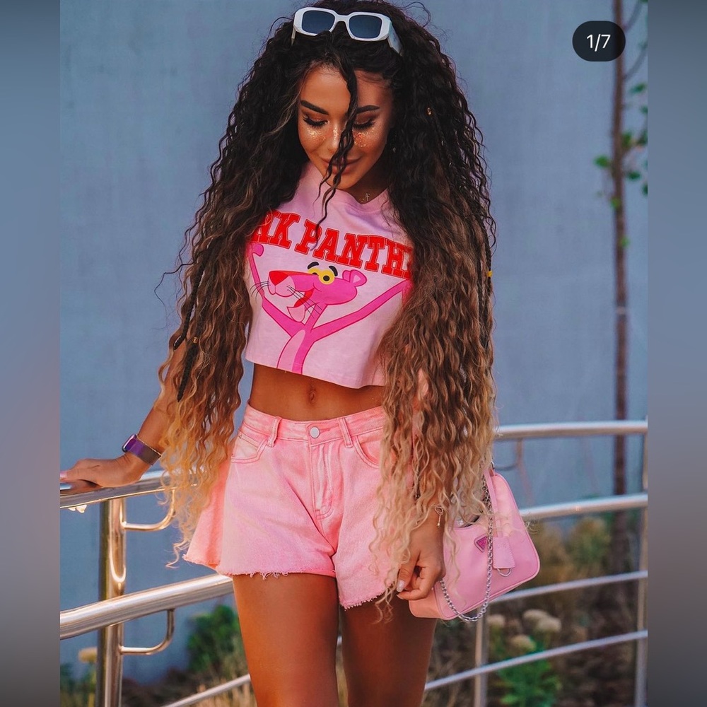 Pink shorts - Picture 2 of 11